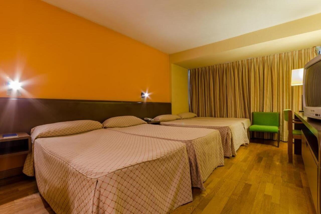 Hotel Sant Eloi Sant Julià de Lòria Buitenkant foto