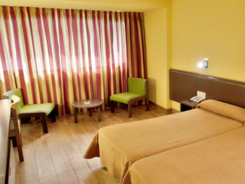 Hotel Sant Eloi Sant Julià de Lòria Buitenkant foto