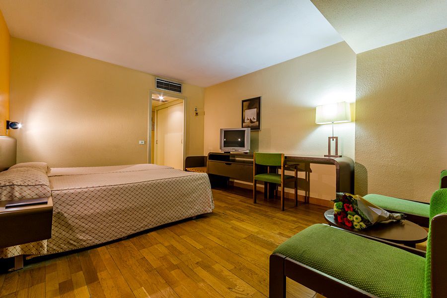 Hotel Sant Eloi Sant Julià de Lòria Buitenkant foto